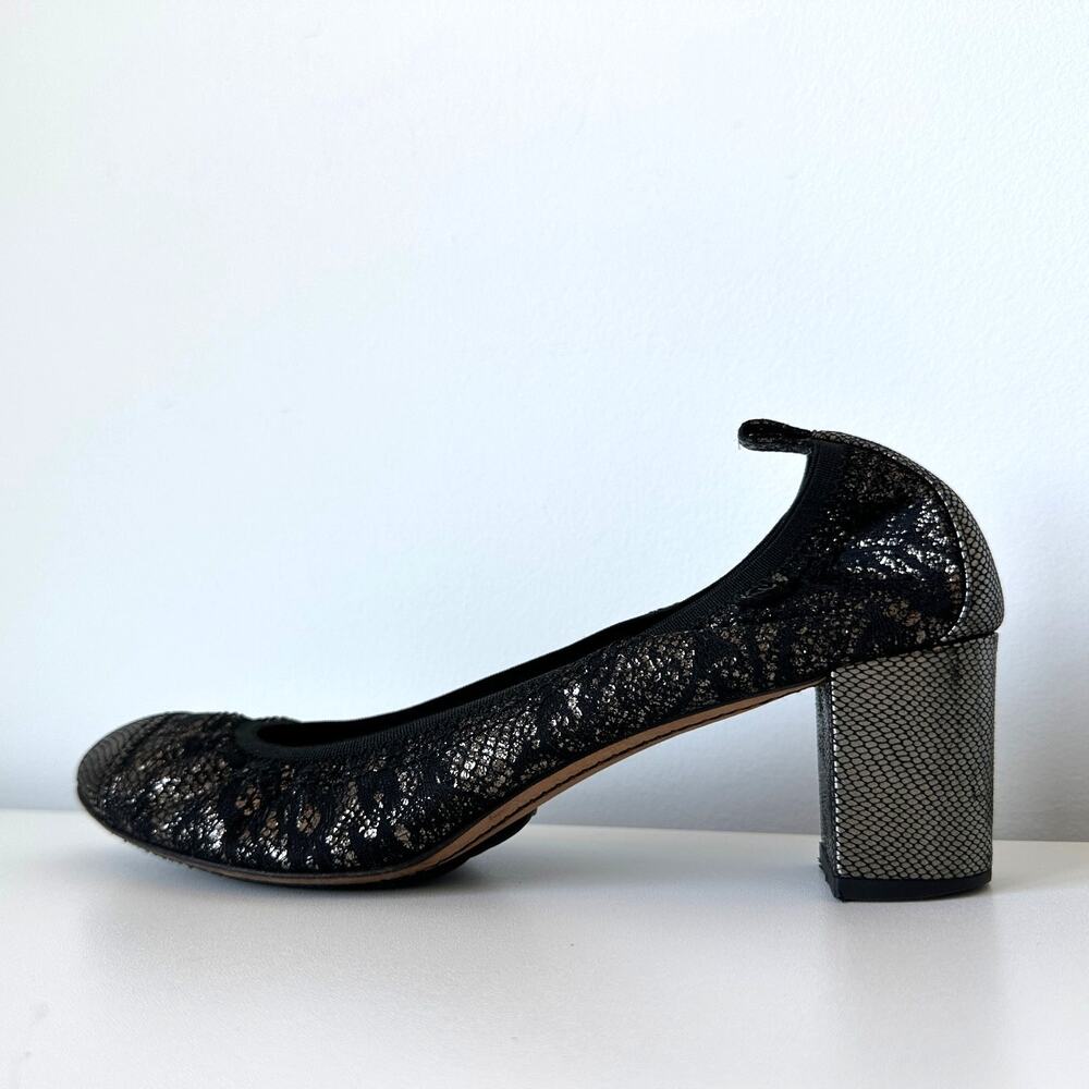 CHANEL Black Gold Metallic Cap Toe Stretchy Block Heel Pumps IT 40 - Picture 15 of 16